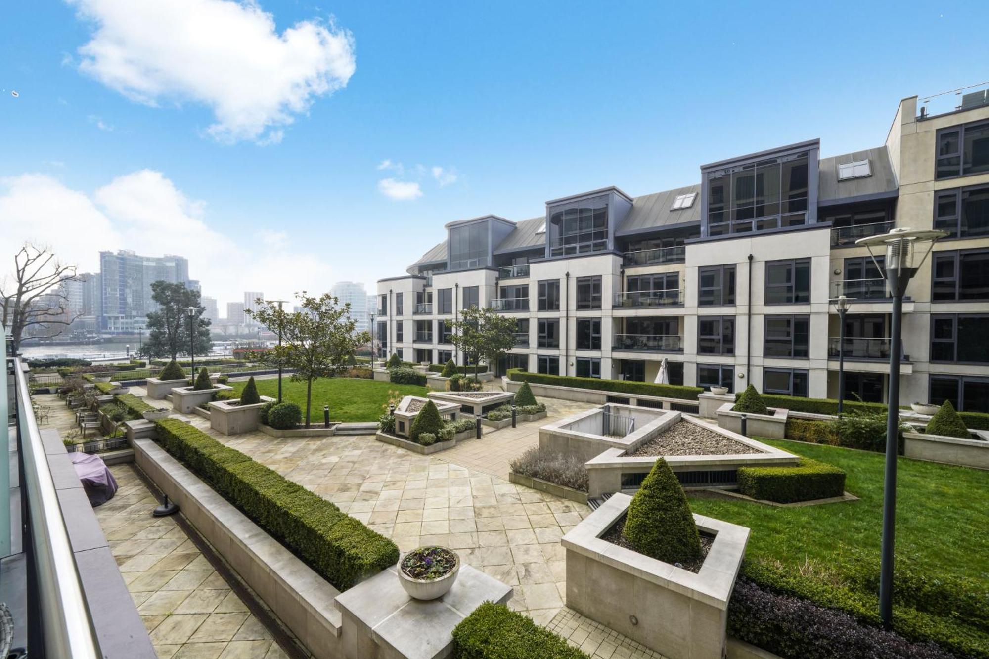 Livestay Luxury 2br, 2ba With Balcony In Chelsea