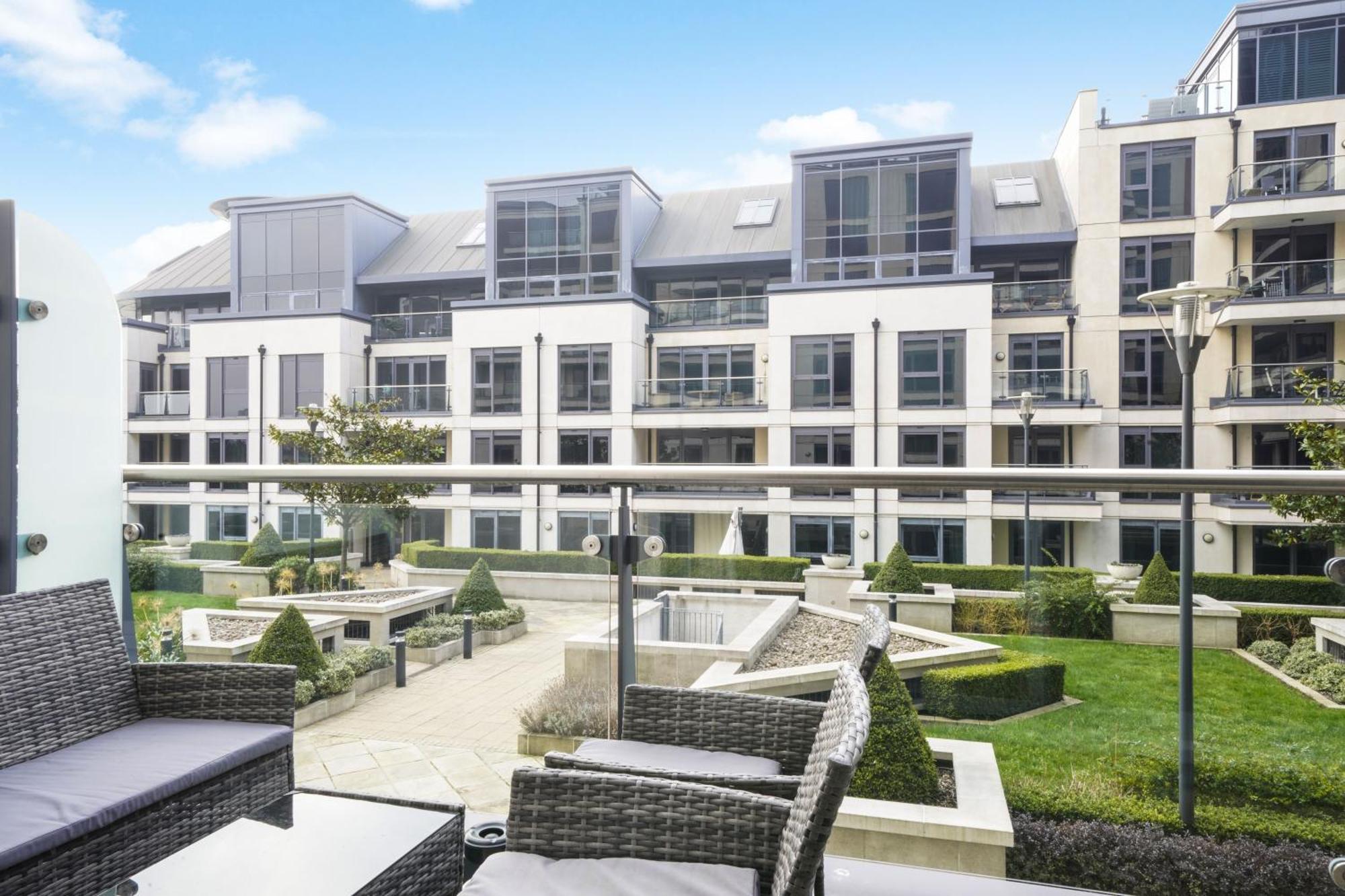 Appartamento Livestay Luxury 2br, 2ba With Balcony In Chelsea Londra