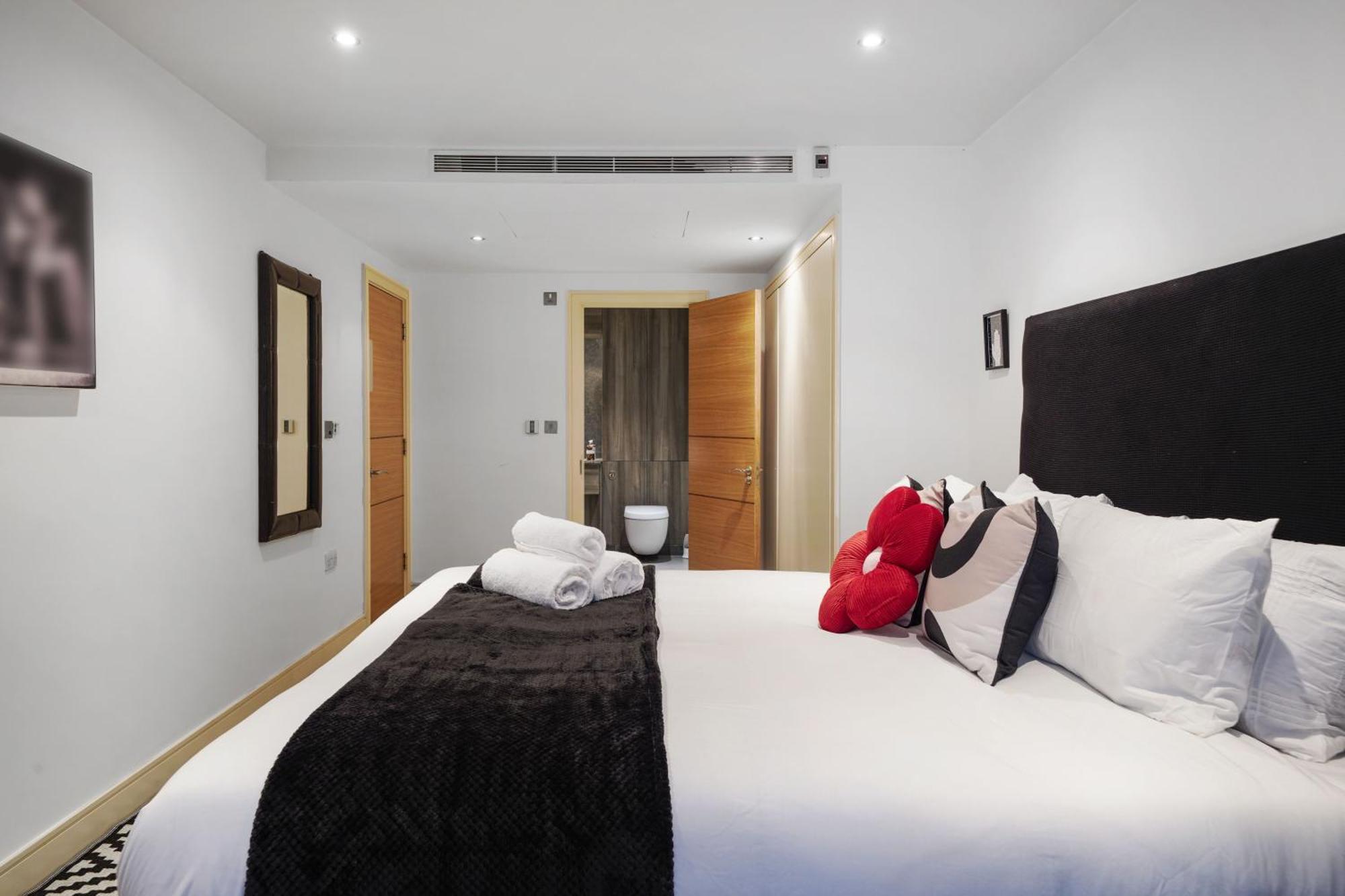 Livestay Luxury 2br, 2ba With Balcony In Chelsea