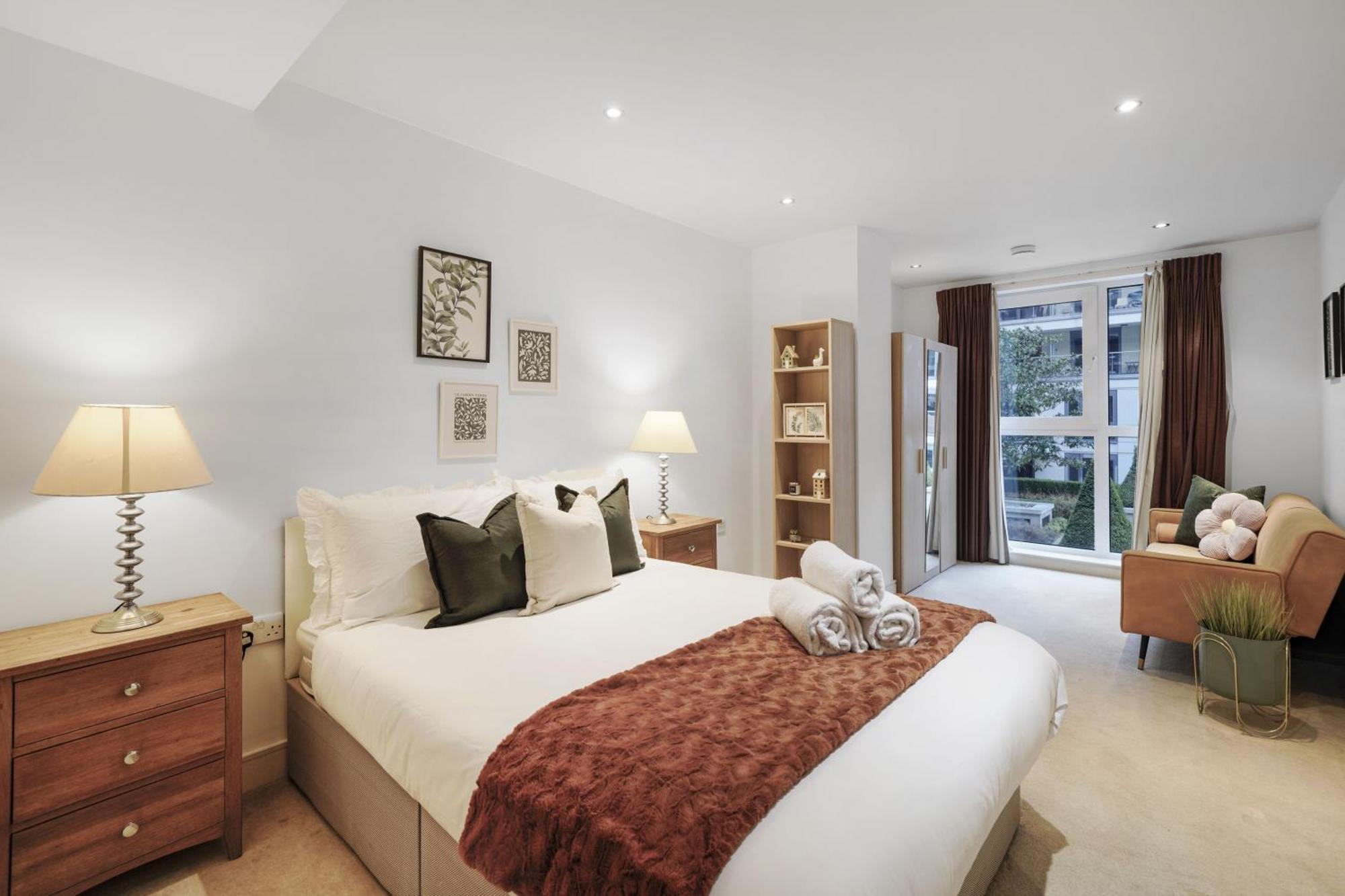 Livestay Luxury 2br, 2ba With Balcony In Chelsea